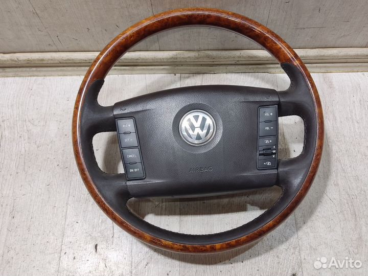 Руль Volkswagen Touareg 7L AXQ 2004