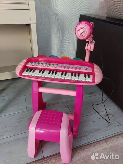 Детское музыкальное пианино