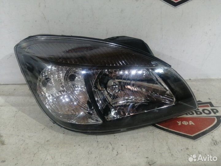 Фара передняя правая Kia Rio 2 JB 2009