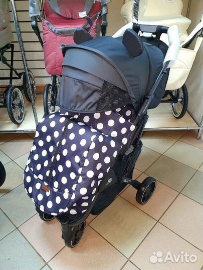 Коляска складной прогулочный