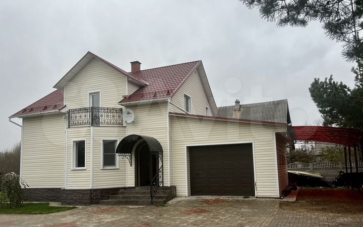 Дом 135,8 м² на участке 21,6 сот.