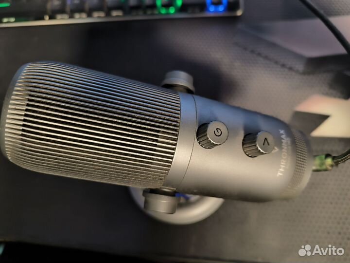 Микрофон и наушники