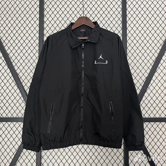 Ветровка спортивная