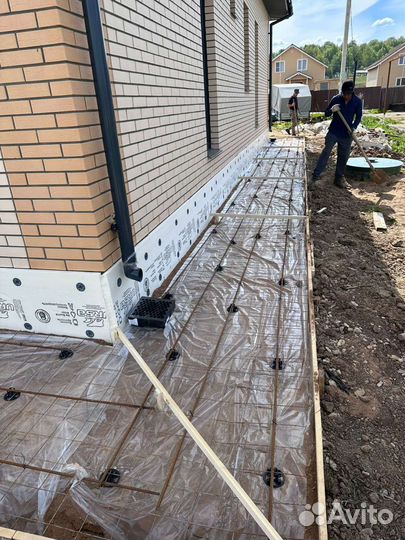 Бетонные отмостки, площадки, ливнёвки дренаж,газон