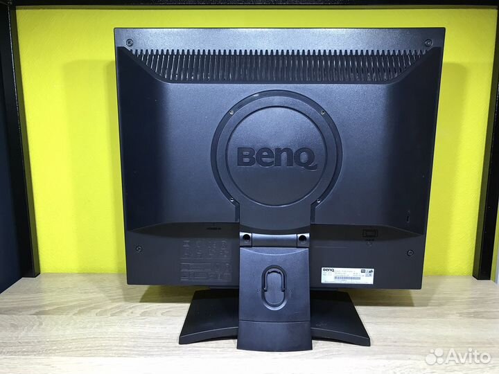Б.1164 Монитор Benq FP71G