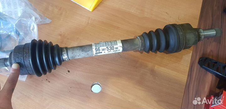 Привод левый Пежо 206