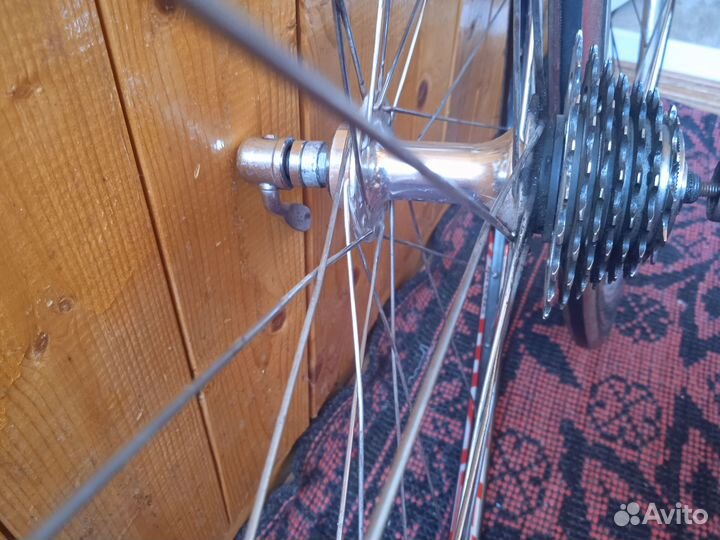 Шоссейные колеса 28