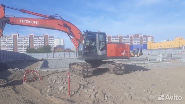 Машинист экскаватора гусеничного