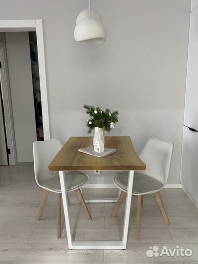 Стол из ясеня и стулья