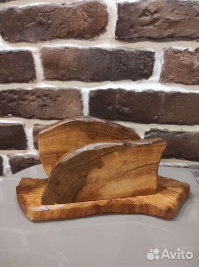 Салфетница из дерева