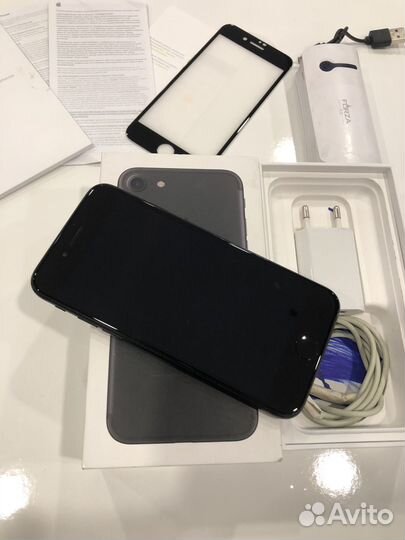 iPhone 7, 32 ГБ