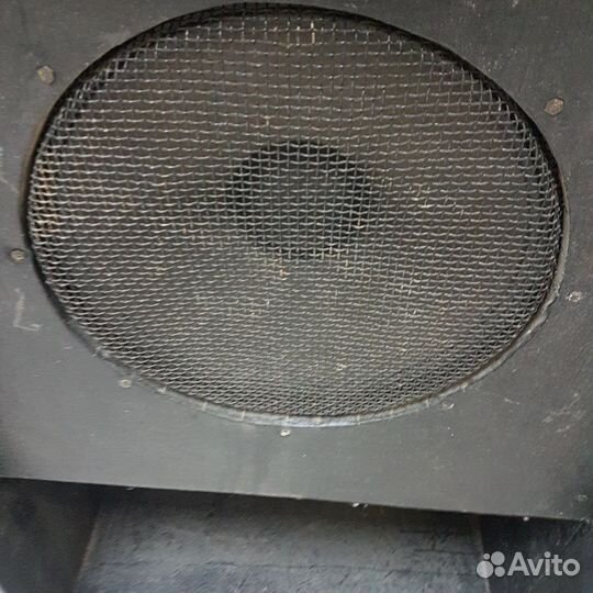 Концертные колонки и микшер