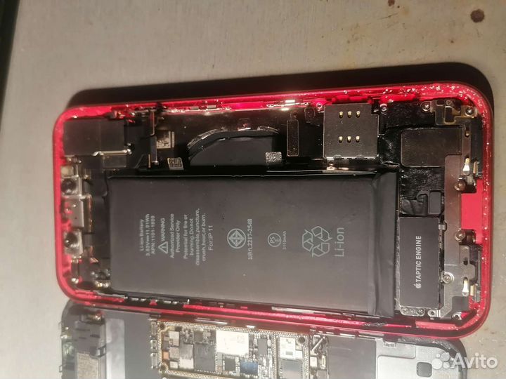 iPhone 11 по запчастям