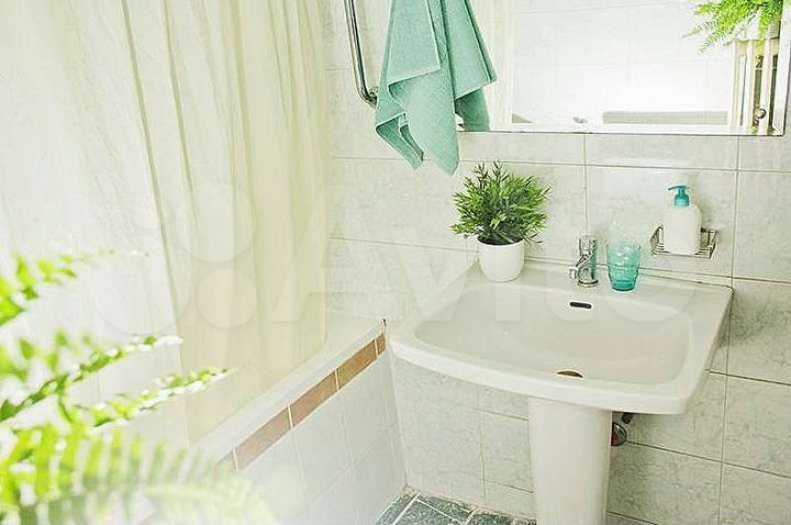 Комната 22 м² в 4-к., 2/10 эт.