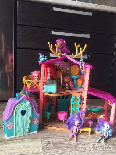 Домик с куклами Enchantimals