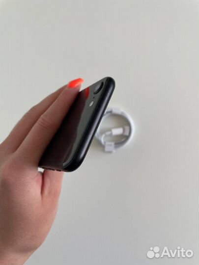 iPhone SE (2020), 64 ГБ
