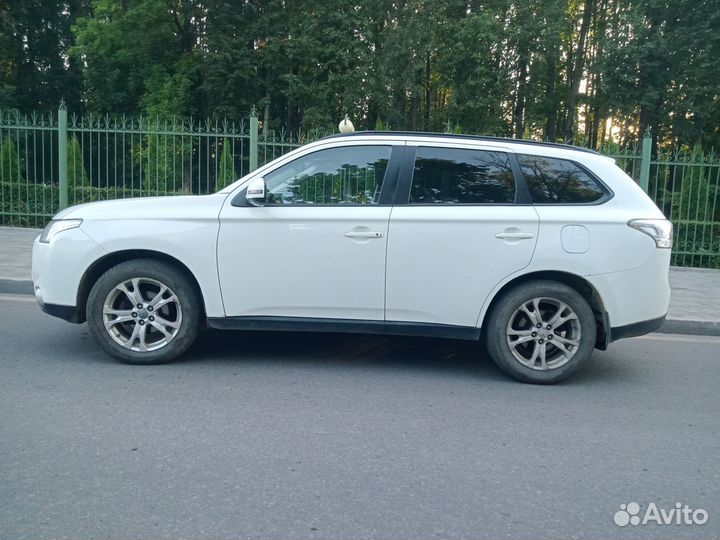 Mitsubishi Outlander 2.0 CVT, 2012, 175 000 км