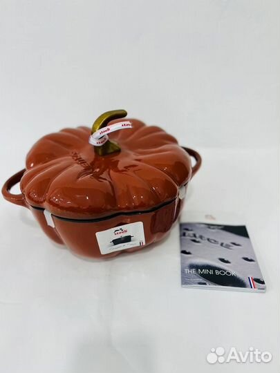 Чугунная кастрюля staub