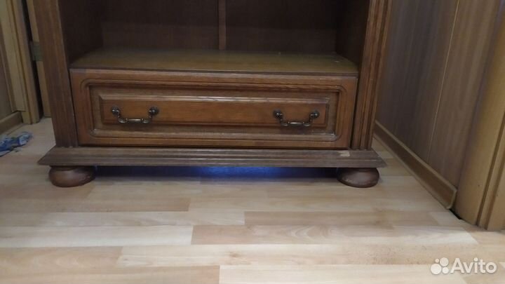 Шкаф книжный Белоруссия