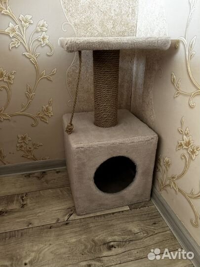 Домик для кошки с когтеточкой