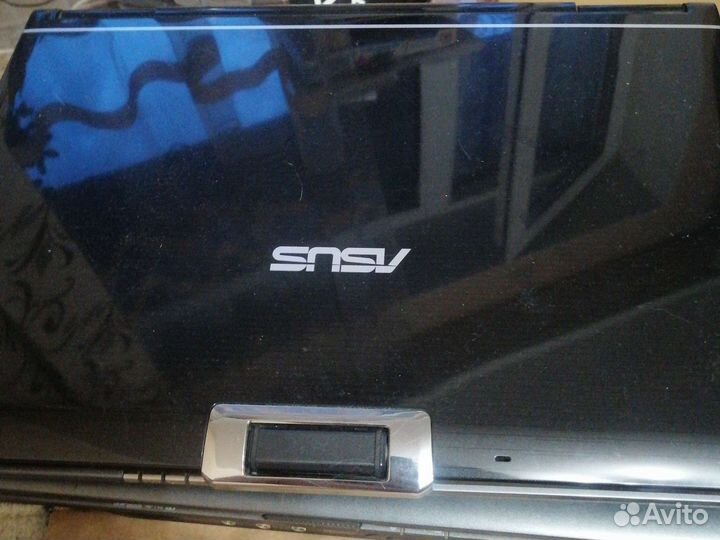 Ноутбук asus
