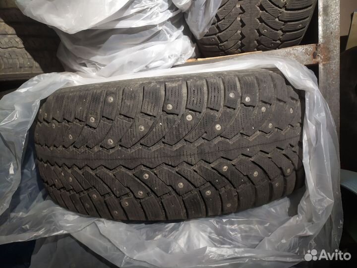 Pirelli Formula Ice 265/60 R18 110