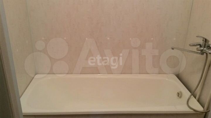 1-к. квартира, 42 м², 2/5 эт.