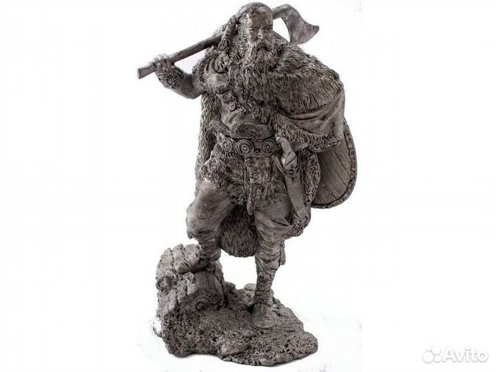 Оловянная миниатюра высотой 75 мм