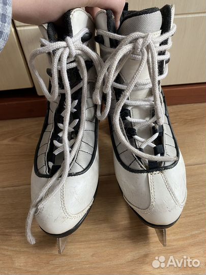 Коньки фигурные ссм