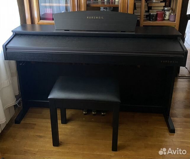 Цифровое пианино kurzweil M90