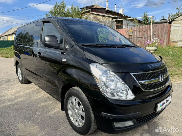 Hyundai Grand Starex 2.5 AT, 2011, 140 000 км