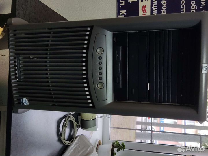 Сервер HP proliant ML350