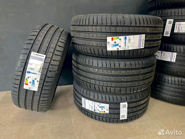Michelin Pilot Sport 5 225/50 R17 98Y