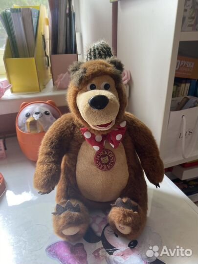 Медведь из мультфильма Маша и Медведь