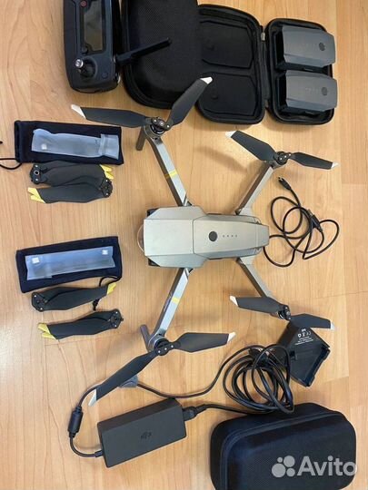 Квадрокоптер DJI Mavic PRO Platinum