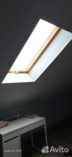 Москитная сетка на мансардное окно