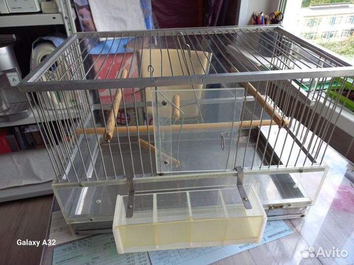 Клетка для птиц с приданым бу