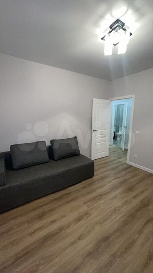2-к. квартира, 50 м², 10/16 эт.