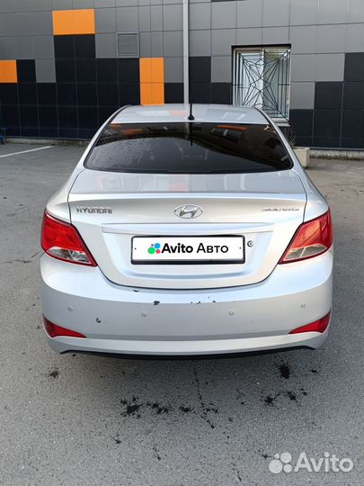 Hyundai Solaris 1.4 AT, 2015, 211 000 км