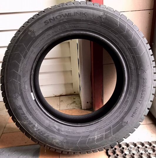 Triangle PL01 235/65 R17 108R