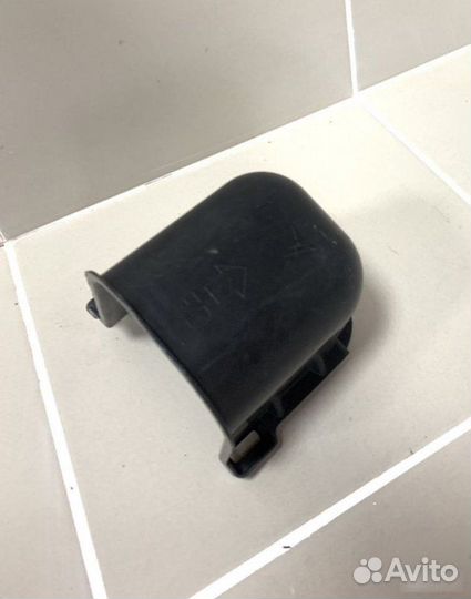 Кронштейн фары противотуманной Toyota Land Cruiser