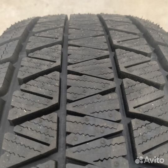 Bridgestone Blizzak DM-V3 255/65 R17 110S