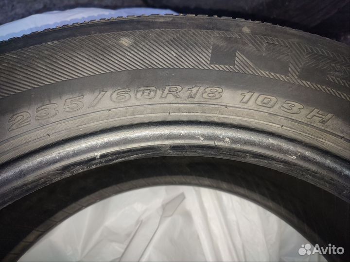 Nexen Roadian 571 235/65 R18 103H