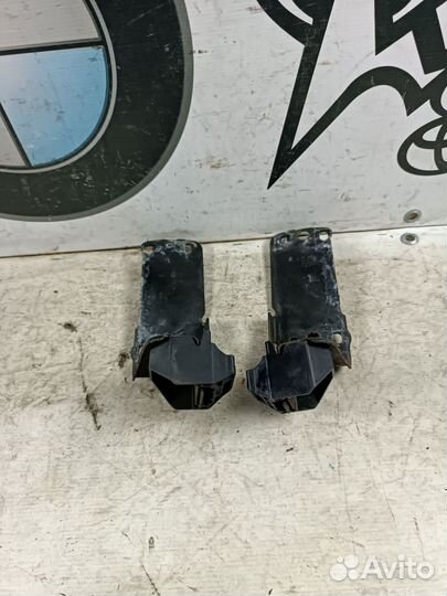 Крепление радиатора BMW 3 серии, V E90