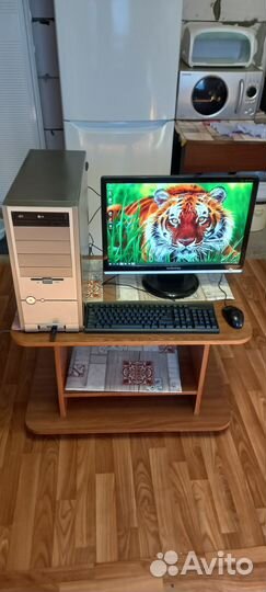Компьютер - Core 2 Quad 4 ядра 8 гигов
