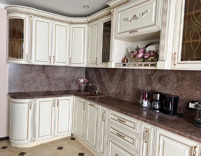 3-к. квартира, 90,5 м², 8/8 эт.