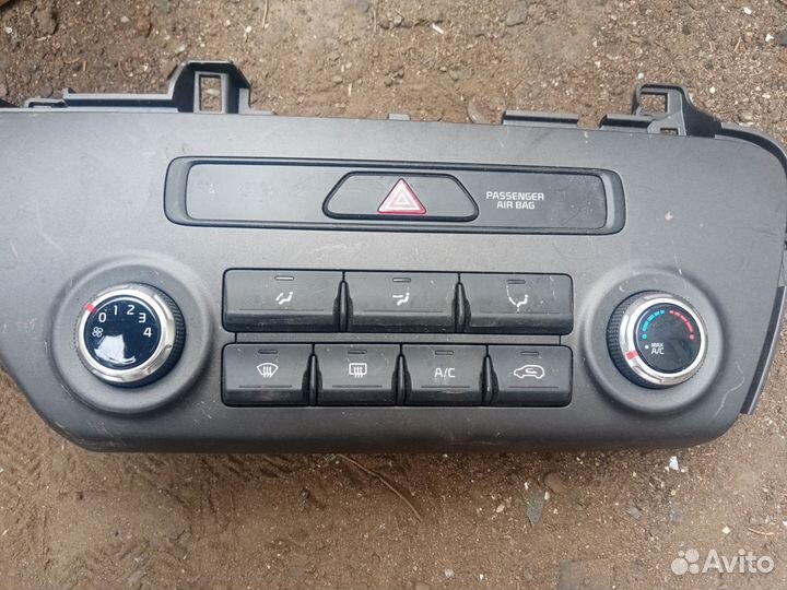 Блок управления печкой на Киа Спортадж IV18г