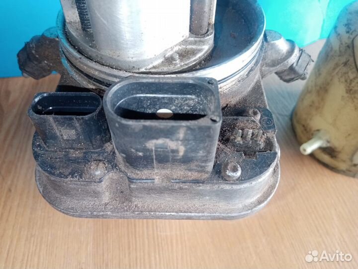 Эгур Фабиа 2 (дефект бачка и разъема)