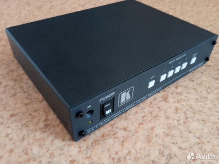 Коммутатор Kramer (VP-411DS)