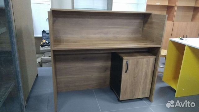 Новые Ресепшен с выкатной тумбой в Наличии